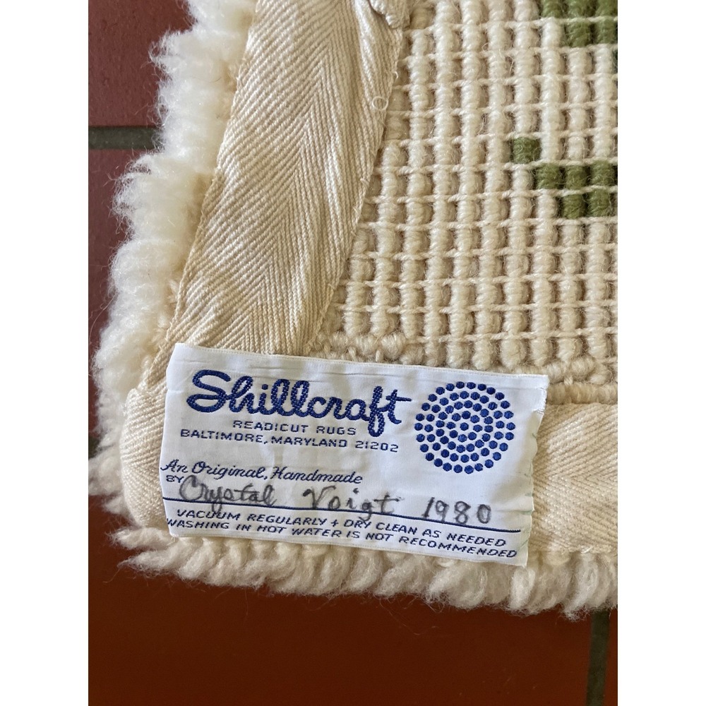 Vintage 1980 Shillcraft Handmade Latch Hook Rug Half Moon Floral Rose 36x18 - Picture 3 of 5